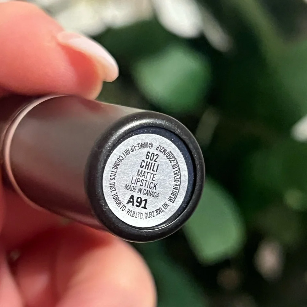 MAC COSMETICS • MATTE LIPSTICK • 602 CHILI
